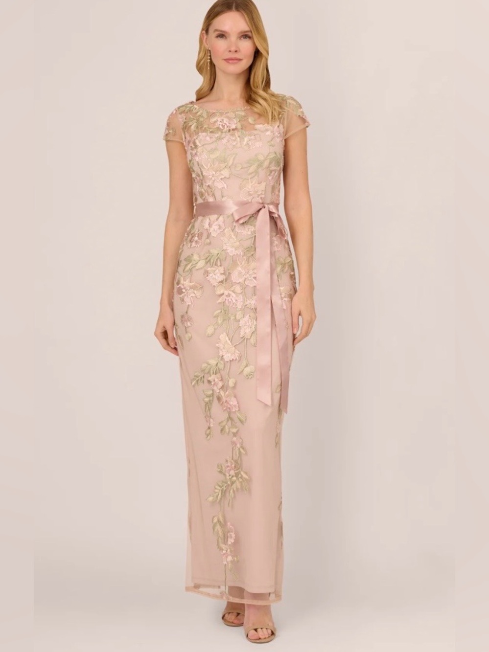Short Sleeve Floral Embroidered Gown Ribbon Tie Waist Blush Nude Multi SZ 6